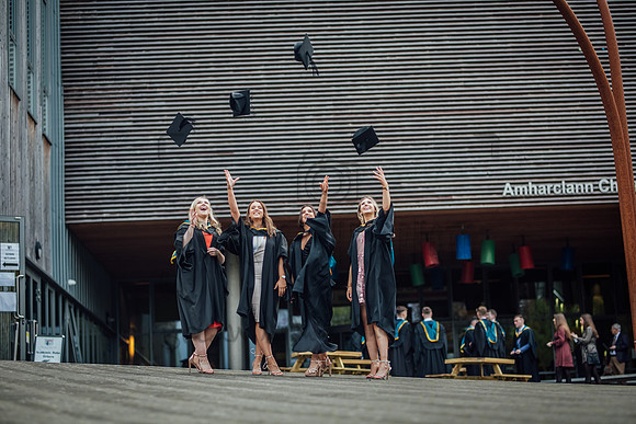 Mary I Grads Friday 012