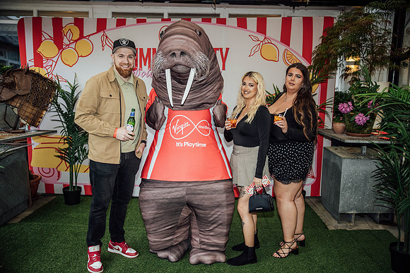Virgin Summer Party Limk 064