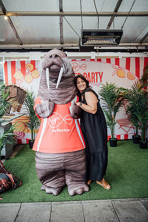 Virgin Summer Party Limk 074