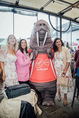 Virgin Summer Party Limk 082
